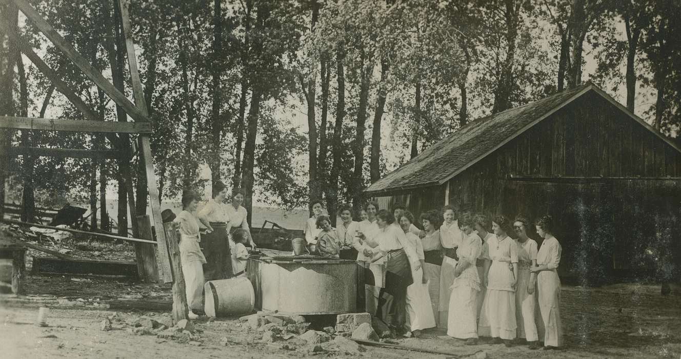 IA, history of Iowa, Iowa, Portraits - Group, cistern, Leisure, Iowa History, LeQuatte, Sue, Farming Equipment