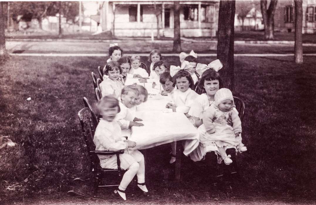 Portraits - Group, history of Iowa, Iowa History, Anamosa Library & Learning Center, Iowa, Anamosa, IA, Children, baby