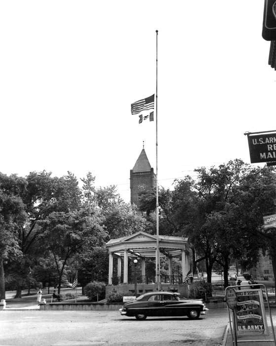 flag, Main Streets & Town Squares, history of Iowa, Iowa History, Ottumwa, IA, Lemberger, LeAnn, Prisons and Criminal Justice, Iowa, Cities and Towns, memorial