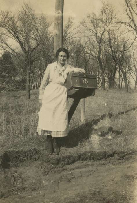 Portraits - Individual, Iowa History, Iowa, Charles City, IA, Farms, mailbox, Cook, Mavis, history of Iowa