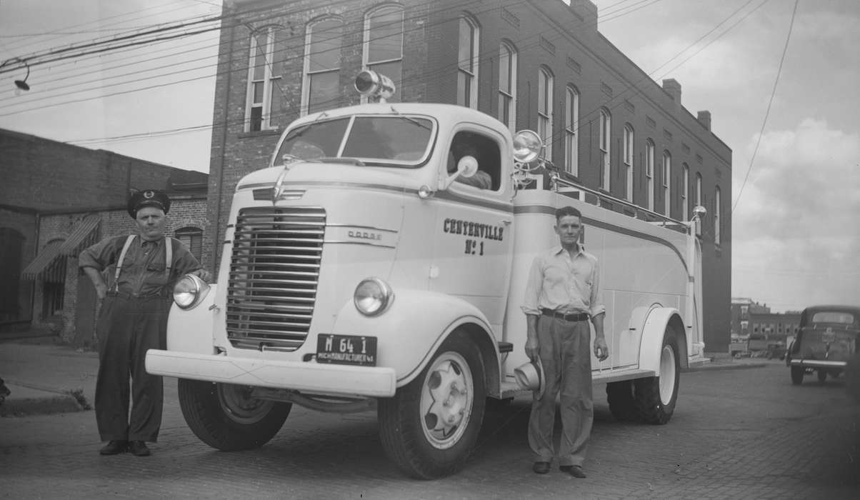 firefighter, Cities and Towns, Iowa History, Centerville, IA, Motorized Vehicles, Iowa, Lemberger, LeAnn, Labor and Occupations, fire engine, history of Iowa