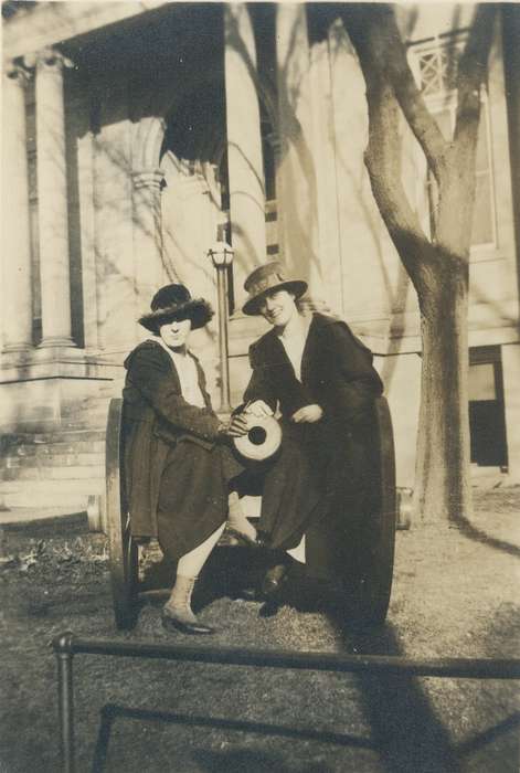 Iowa History, university of northern iowa, iowa state teachers college, cannon, Iowa, history of Iowa, Portraits - Group, fashion, Schools and Education, uni, Cedar Falls, IA, University of Northern Iowa Museum, hats
