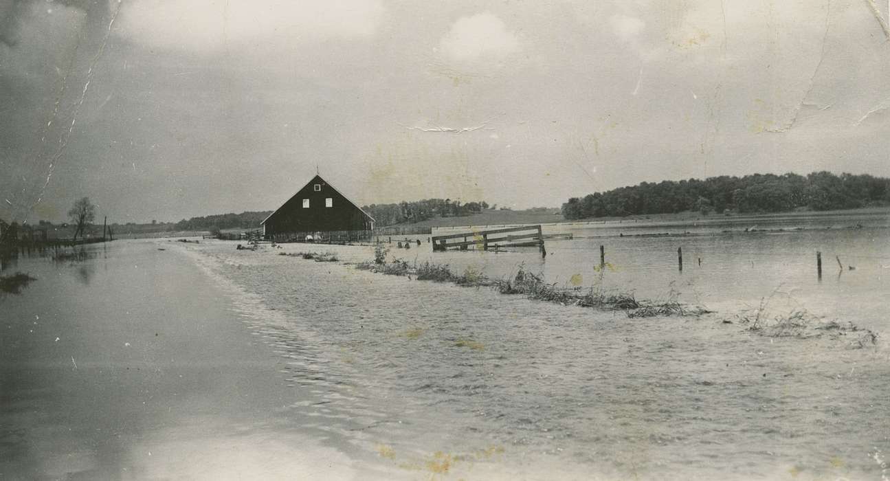 Floods, history of Iowa, Iowa History, Keota, IA, Barns, Lakes, Rivers, and Streams, Weber, Karen and Kenny, Iowa, fence