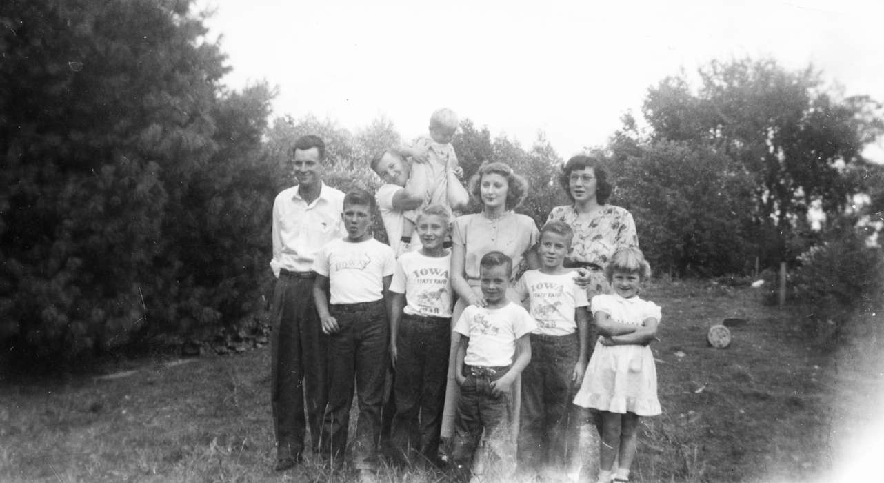Portraits - Group, Hatcher, Darlene, history of Iowa, Iowa History, Families, iowa state fair, Iowa, USA, Children