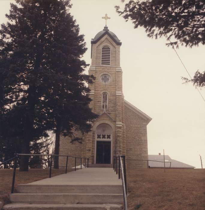 Kamm, Paula, cross, Iowa History, Iowa, church, Religious Structures, Dubuque, IA, history of Iowa