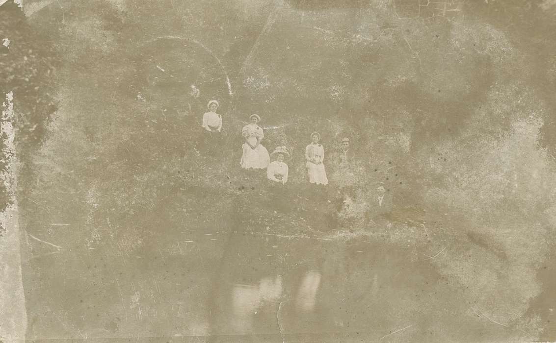 Portraits - Group, history of Iowa, Iowa History, IA, Lakes, Rivers, and Streams, river, Iowa, Palczewski, Catherine, Leisure