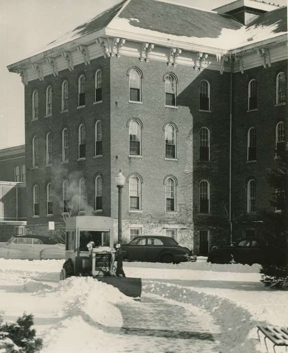 Iowa History, Iowa, Motorized Vehicles, Schools and Education, university of northern iowa, iowa state teachers college, uni, UNI Special Collections & University Archives, Cedar Falls, IA, history of Iowa, Winter