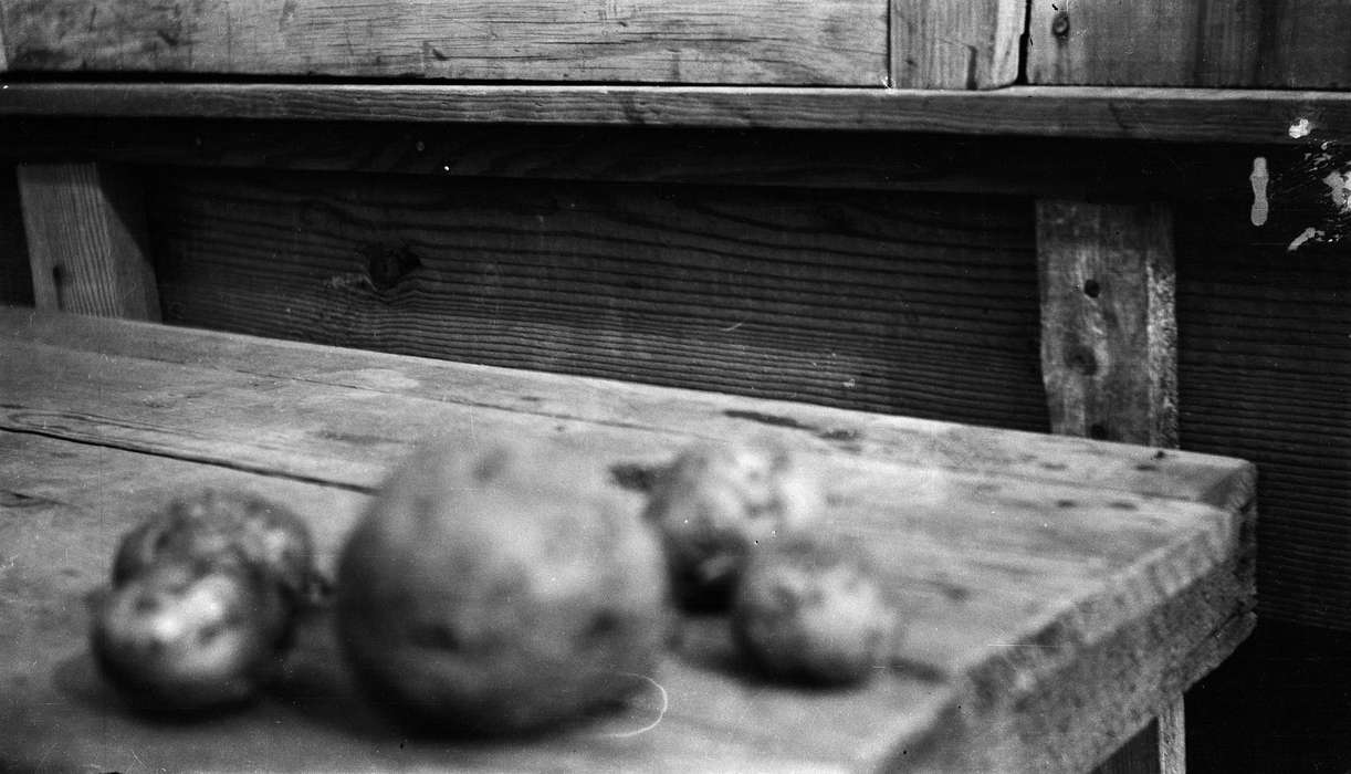 history of Iowa, Iowa, University of Northern Iowa Museum, Iowa History, potato, MT, Food and Meals