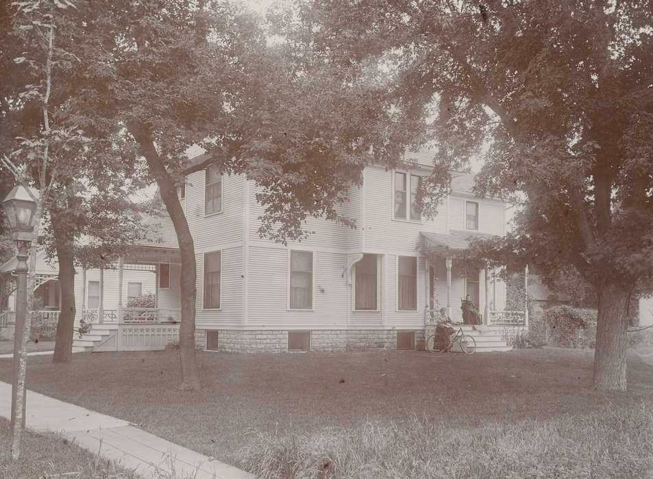 history of Iowa, Iowa History, bicycle, wooden house, Iowa, Homes, correct date needed, Waverly Public Library