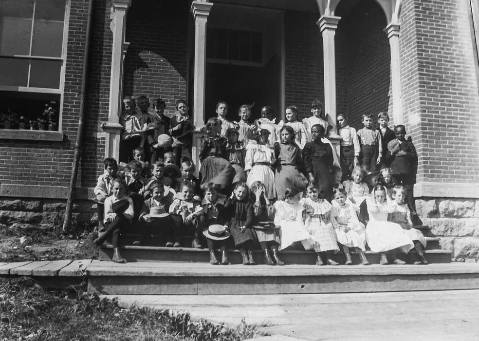 Portraits - Group, Schools and Education, african american, Iowa History, People of Color, history of Iowa, school, IA, Iowa, Anamosa Library & Learning Center, Children