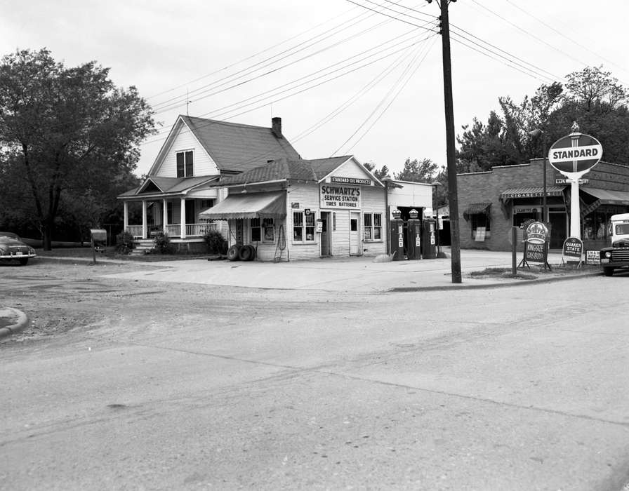 Businesses and Factories, Cities and Towns, Iowa History, Iowa, Lemberger, LeAnn, gas station, Ottumwa, IA, house, gas pump, history of Iowa, sign