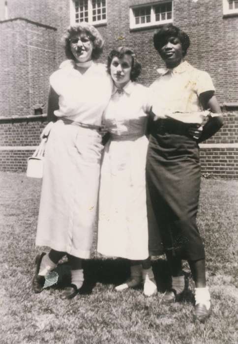 Portraits - Group, Iowa, Waterloo, IA, Cook, Beverly, Schools and Education, african american, People of Color, history of Iowa, friends, Iowa History