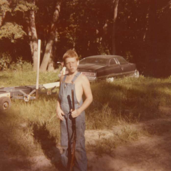 denim, Iowa, Smith, Dan, Children, car, Portraits - Individual, gun, rifle, history of Iowa, Motorized Vehicles, Somers, IA, Iowa History, overalls