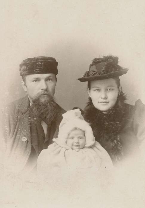 Portraits - Group, baby, fur, Iowa, couple, hat, Manson, IA, Families, Olsson, Ann and Jons, family, history of Iowa, cabinet photo, feathers, Iowa History