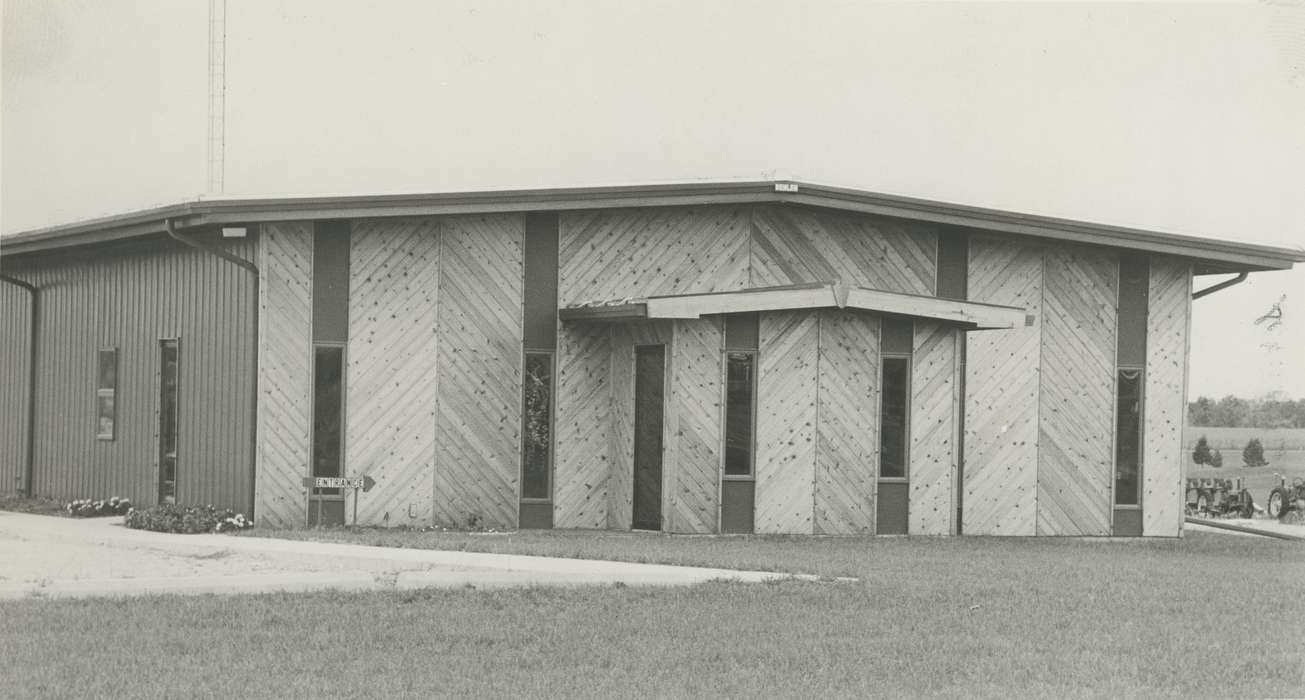 history of Iowa, building, Iowa History, Businesses and Factories, Waverly, IA, Waverly Public Library, Iowa