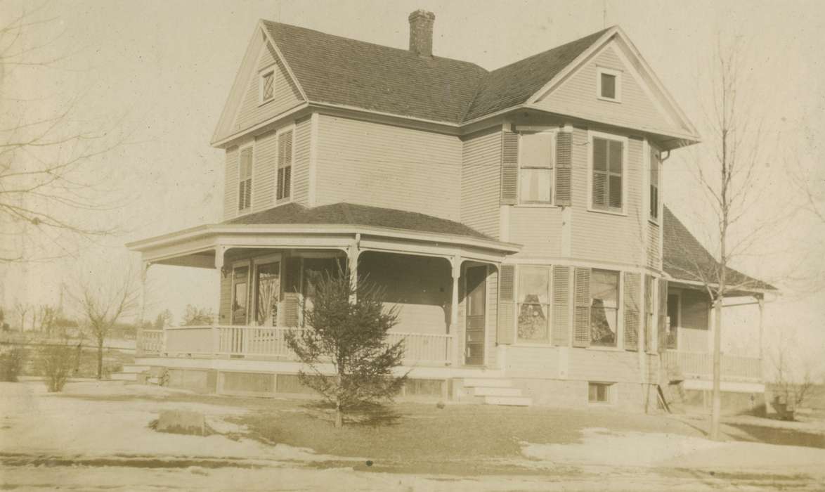 porch, Iowa, Iowa Falls, IA, Homes, house, history of Iowa, Iowa History, Mortenson, Jill