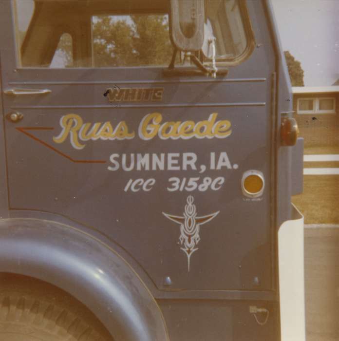 history of Iowa, Iowa History, Gaede, Russell, truck, Motorized Vehicles, Iowa, Sumner, IA, semi, Labor and Occupations