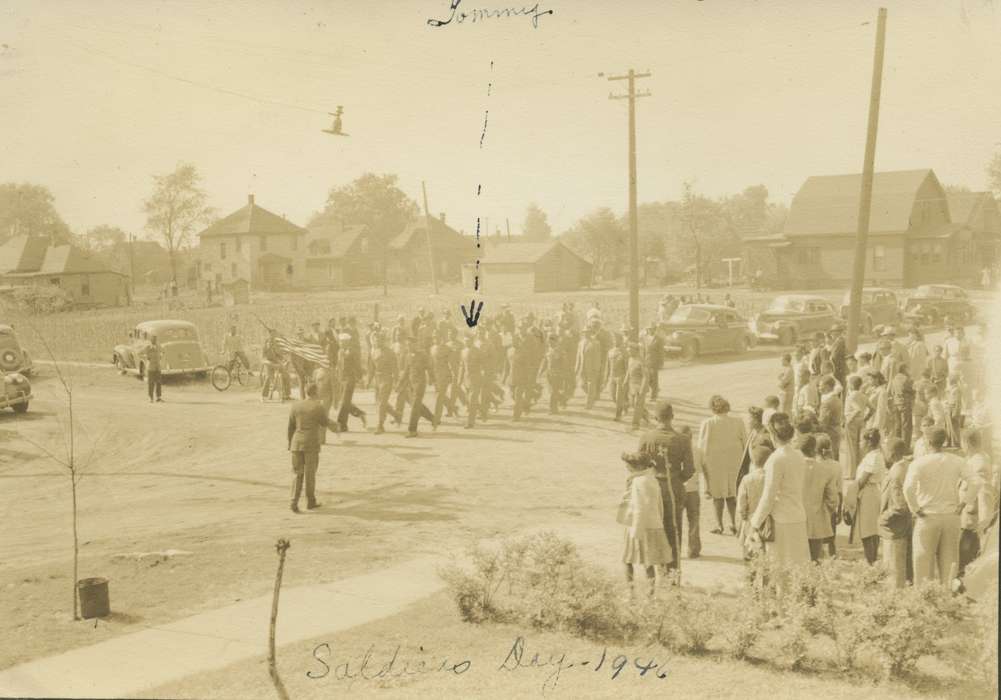 world war ii, Iowa, Waterloo, IA, parade, Military and Veterans, african american, People of Color, Henderson, Jesse, Civic Engagement, history of Iowa, Iowa History