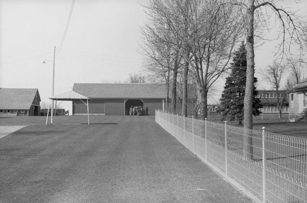 Farming Equipment, history of Iowa, Iowa History, tree line, Library of Congress, Motorized Vehicles, Barns, front yard, Farms, farmhouse, tractor, yard fence, Iowa, Homes, farmers, Labor and Occupations