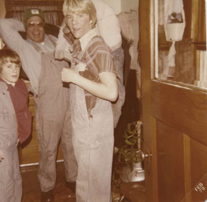 Homes, history of Iowa, Iowa History, Labor and Occupations, Families, Pauk, Theresa, Curlew, IA, chores, Iowa, entryway, overalls, Farms