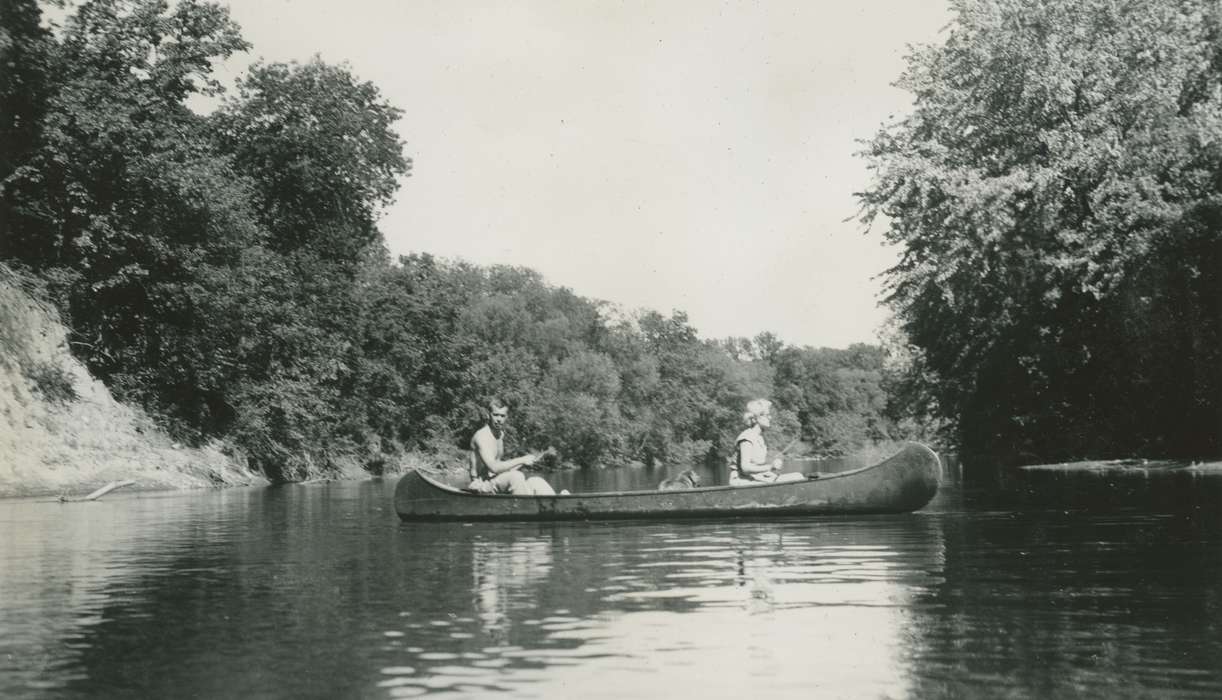 canoe, history of Iowa, Iowa History, Lakes, Rivers, and Streams, Iowa, Outdoor Recreation, USA, McMurray, Doug