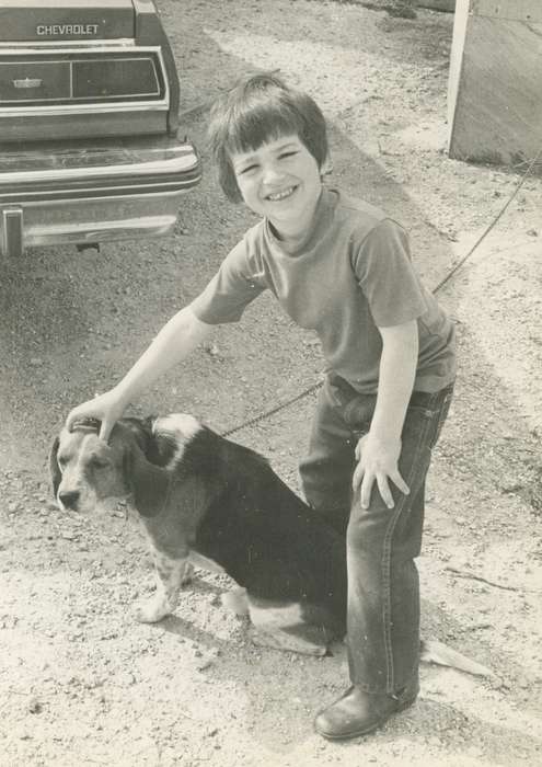 Epworth, IA, dog, history of Iowa, Animals, beagle, Iowa, Portraits - Individual, boy, Children, Iowa History, McDermott, Helen