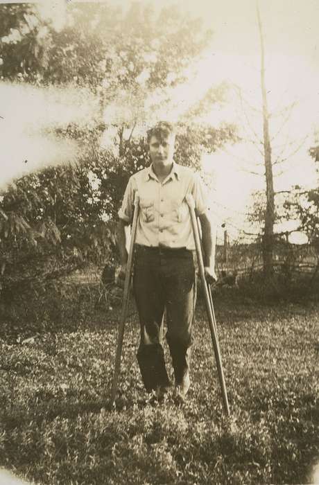 history of Iowa, Iowa, IA, Iowa History, crutches, Hansen, Viola, Portraits - Individual