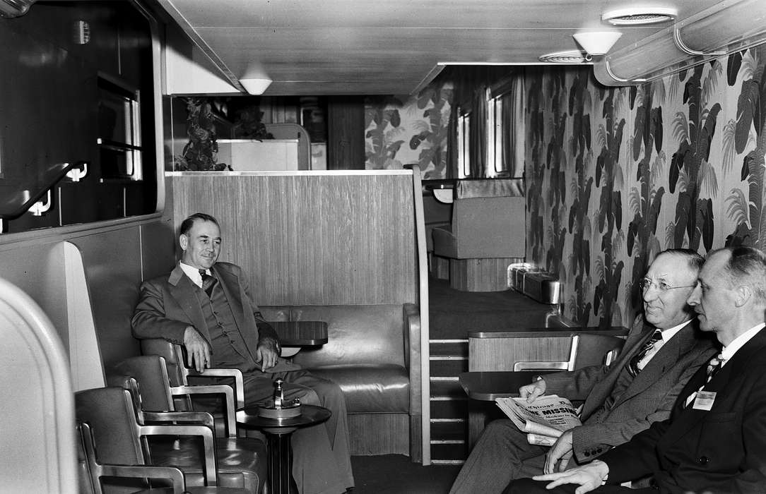 Lemberger, LeAnn, train, Iowa History, Leisure, Iowa, history of Iowa, Portraits - Group, Ottumwa, IA, train car
