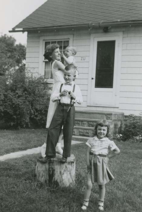 Portraits - Group, baby, Iowa, Waterloo, IA, Children, steps, Homes, house, history of Iowa, Holidays, Segebarth, Robert, birthday, Iowa History, tree stump