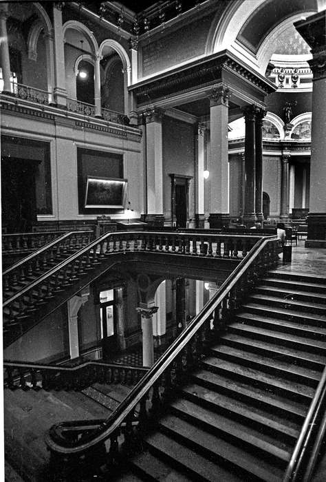 archway, history of Iowa, Lemberger, LeAnn, staircase, Iowa, Cities and Towns, Des Moines, IA, pillar, railing, Iowa History, artwork, capitol