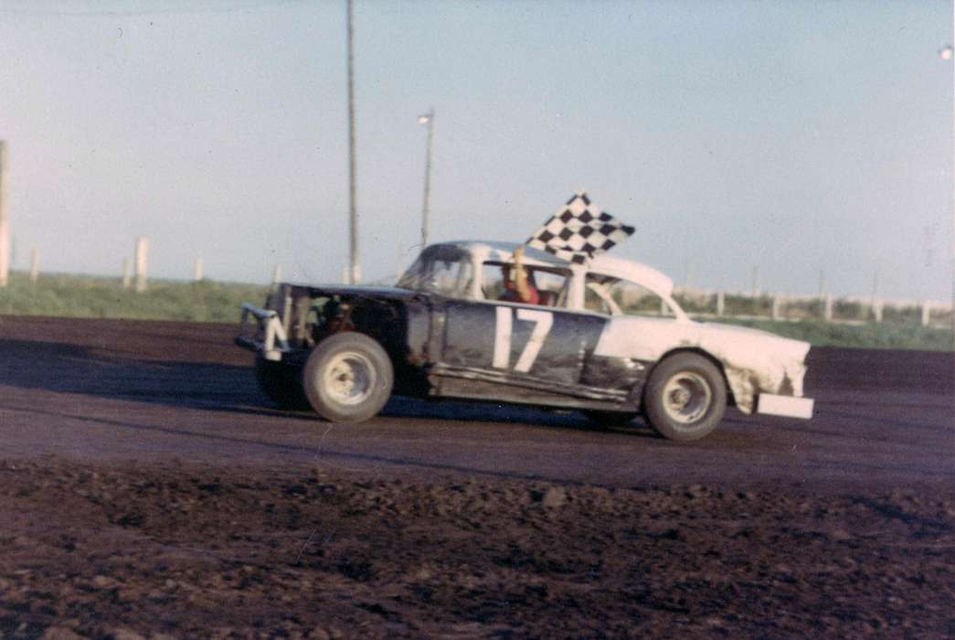 tunis speedway, Motorized Vehicles, Iowa History, Entertainment, race car, Iowa, history of Iowa, race track, car, Volgarino, Jim, racecar, flag, Waterloo, IA, speedway