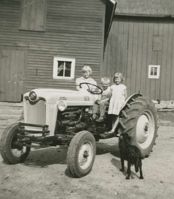 Jesup, IA, history of Iowa, Iowa History, Motorized Vehicles, ford, Barns, Animals, tractor, Joblinske, Sandy, Iowa, Farms, Children, dog