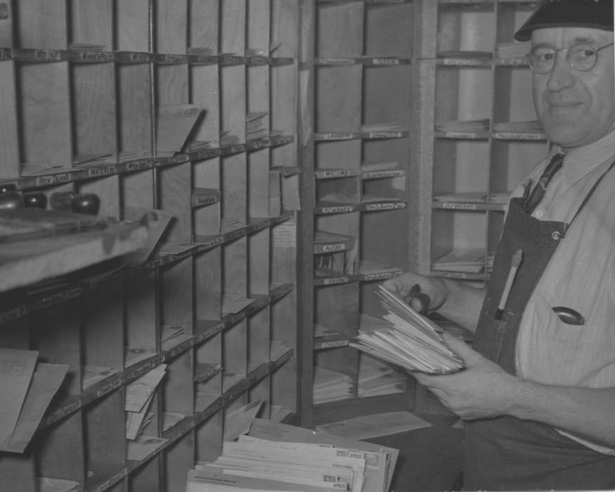 mail, Iowa History, Iowa, history of Iowa, Portraits - Individual, Burlington, IA, post office, Labor and Occupations, Busse, Victor