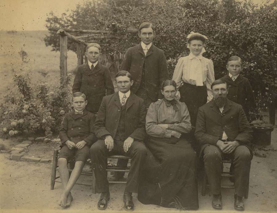 Portraits - Group, Iowa, barefoot, GA, tie, Families, Children, dress, beard, history of Iowa, Segebarth, Robert, Iowa History