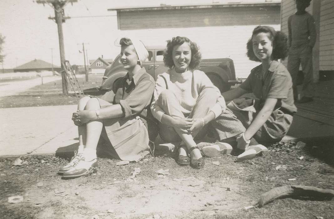 Iowa History, Leisure, Iowa, history of Iowa, West Union, IA, Portraits - Group, friend, Fink-Bowman, Janna