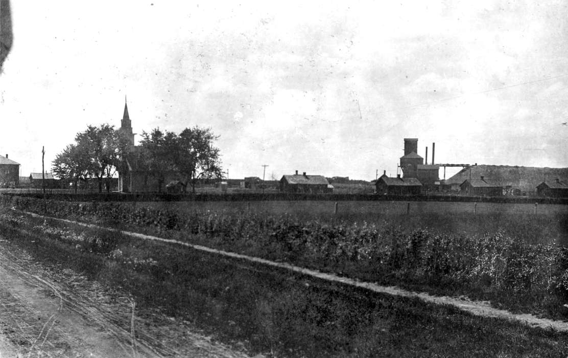 history of Iowa, Iowa History, Lemberger, LeAnn, Businesses and Factories, field, mine, Iowa, Cities and Towns, Centerville, IA, Labor and Occupations