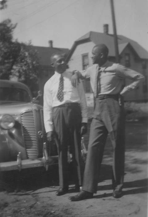 Waterloo, IA, Henderson, Jesse, history of Iowa, necktie, Motorized Vehicles, Iowa, Cities and Towns, car, correct date needed, african american, People of Color, Iowa History, Portraits - Group