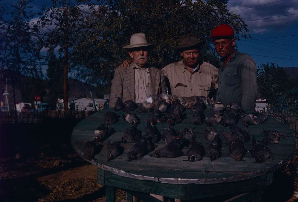 Portraits - Group, bird, Animals, Iowa History, Iowa, Harken, Nichole, history of Iowa