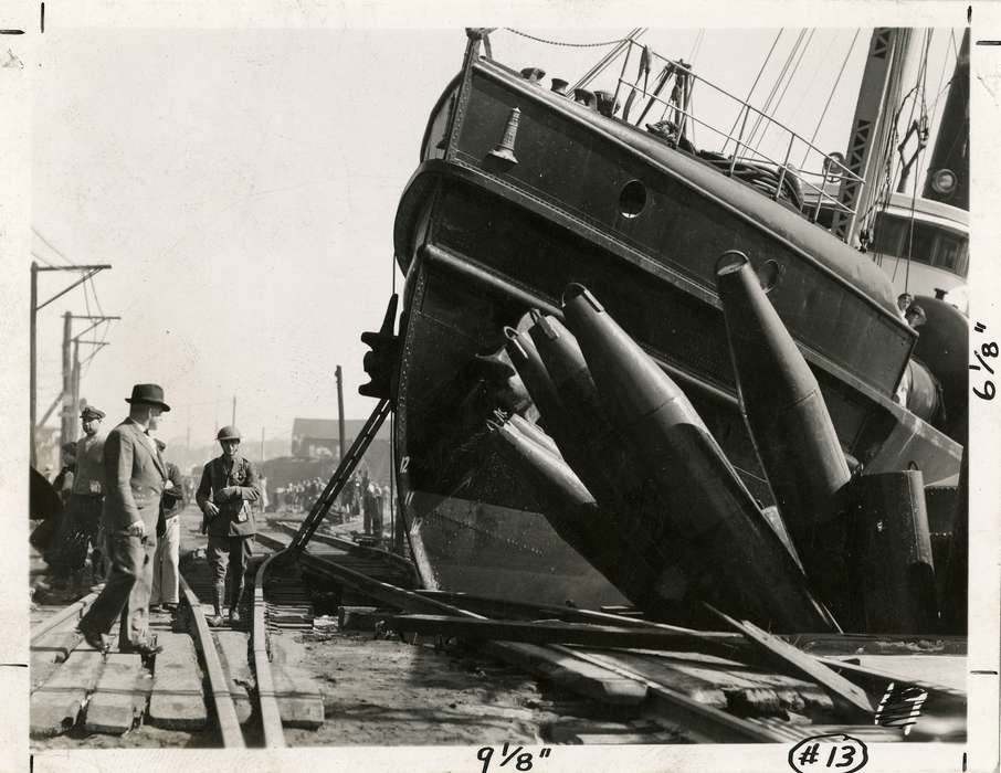 history of Iowa, Iowa History, Archives & Special Collections, University of Connecticut Library, Iowa, boat, New London County, CT