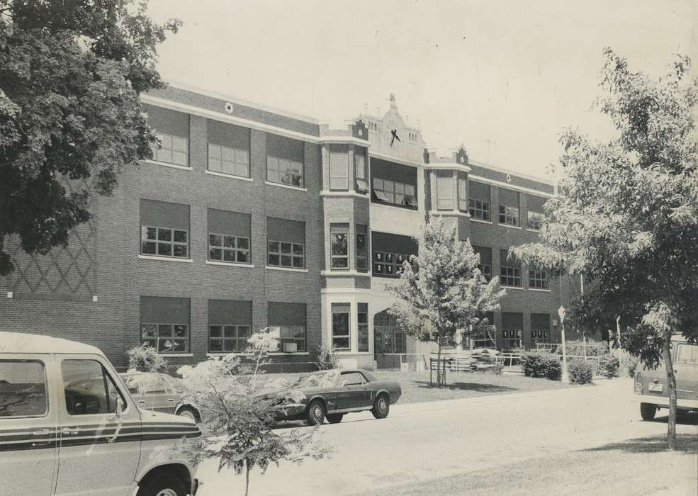 car, Cities and Towns, Iowa History, Iowa, Motorized Vehicles, Schools and Education, Waverly Public Library, Waverly, IA, history of Iowa, waverly junior high, junior high