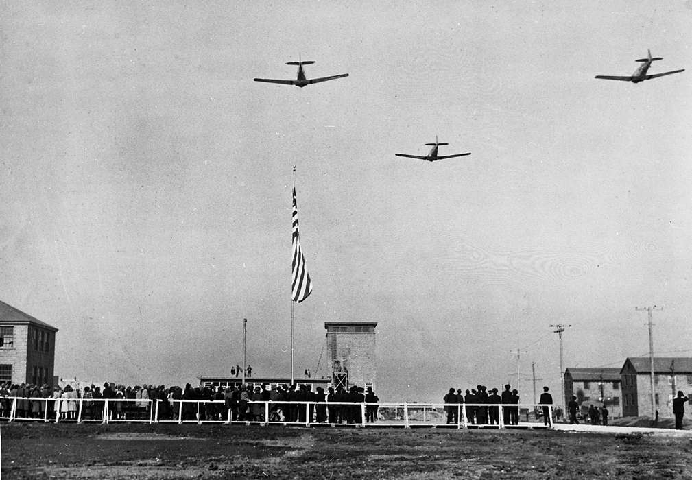 history of Iowa, Iowa History, Ottumwa, IA, Families, Motorized Vehicles, Fairs and Festivals, Iowa, Lemberger, LeAnn, Leisure
