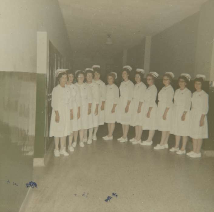 Hospitals, nurse, history of Iowa, nurses, Iowa, USA, hallway, Spilman, Jessie Cudworth, Iowa History, Portraits - Group