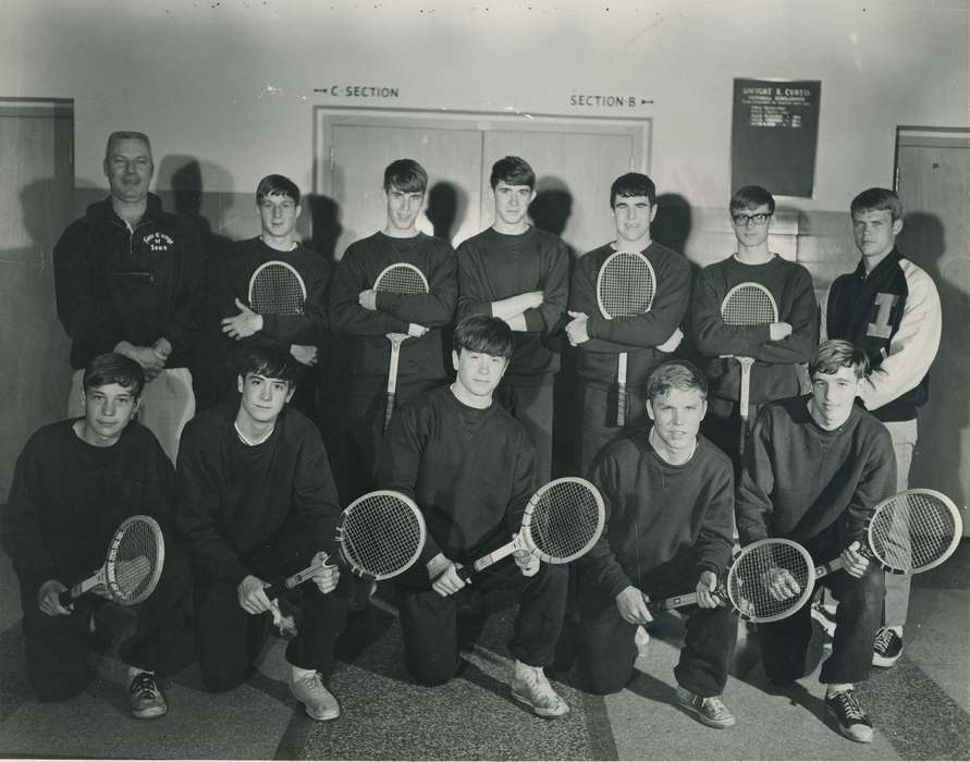Portraits - Group, hairstyle, Cedar Falls, IA, history of Iowa, tennis racket, University of Northern Iowa Museum, uni, Iowa History, iowa state teachers college, fashion, Iowa, Schools and Education, Sports, university of northern iowa