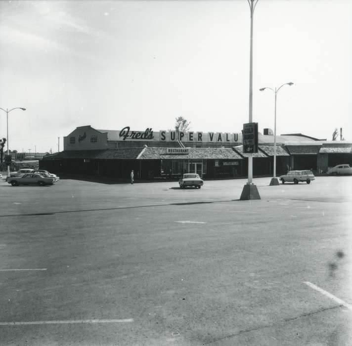 parking lot, history of Iowa, Iowa History, Businesses and Factories, grocery store, Waverly Public Library, Iowa