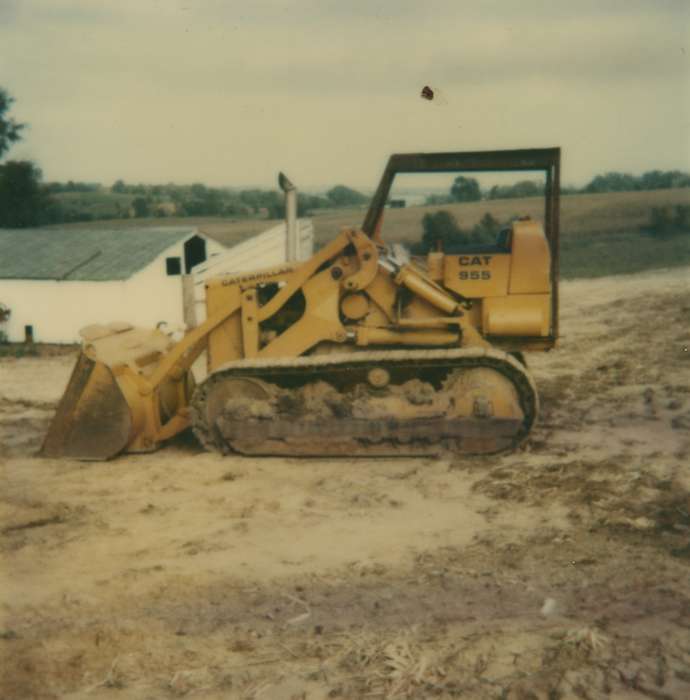 catepillar, Central City, IA, Powers, Janice, Iowa History, Iowa, Motorized Vehicles, Labor and Occupations, history of Iowa, cat 955, dozer, bulldozer, construction