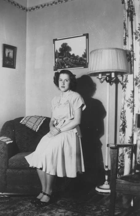Burlington, IA, history of Iowa, Iowa History, confirmation, Busse, Victor, Iowa, Homes, dress, Religion, Portraits - Individual