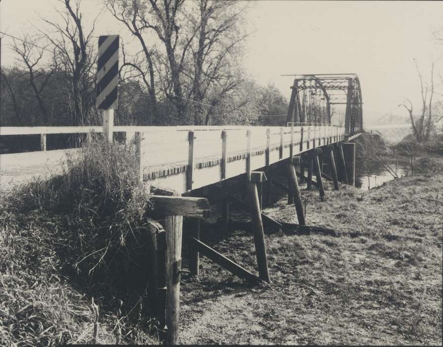 construction, Waverly, IA, landscape, history of Iowa, bridge, Lakes, Rivers, and Streams, Iowa, Waverly Public Library, Iowa History, Landscapes