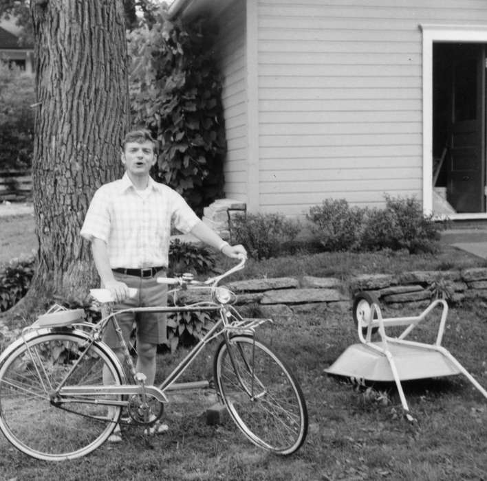 history of Iowa, Iowa History, bicycle, wheelbarrow, Ely, IA, Iowa, Outdoor Recreation, bike, Karns, Mike, Portraits - Individual