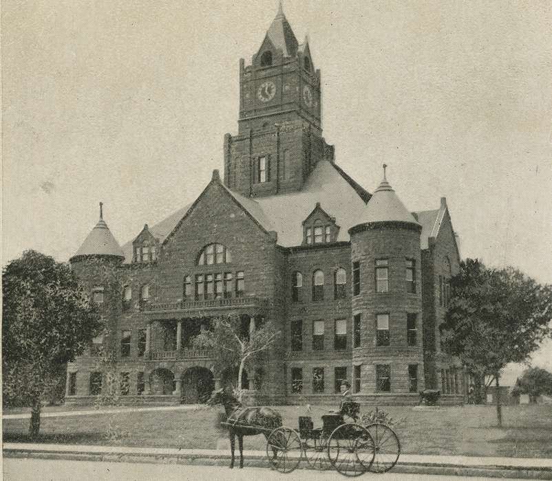 horse and buggy, Cities and Towns, Iowa History, Iowa, courthouse, Main Streets & Town Squares, Dean, Shirley, history of Iowa, Clinton, IA