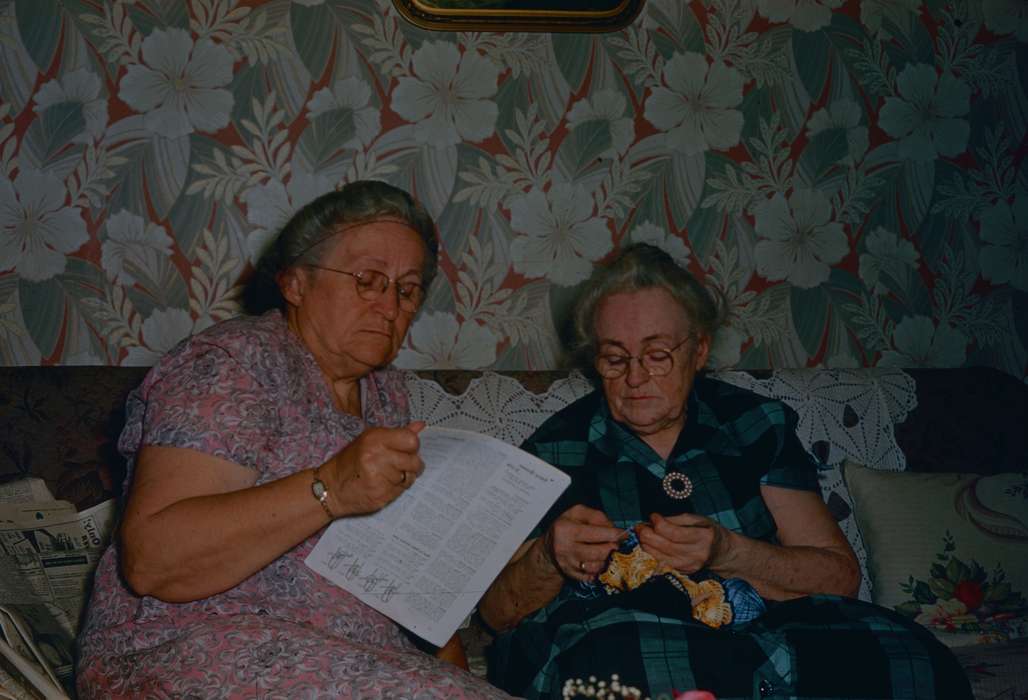 Portraits - Group, history of Iowa, Iowa History, Harken, Nichole, Iowa, sewing